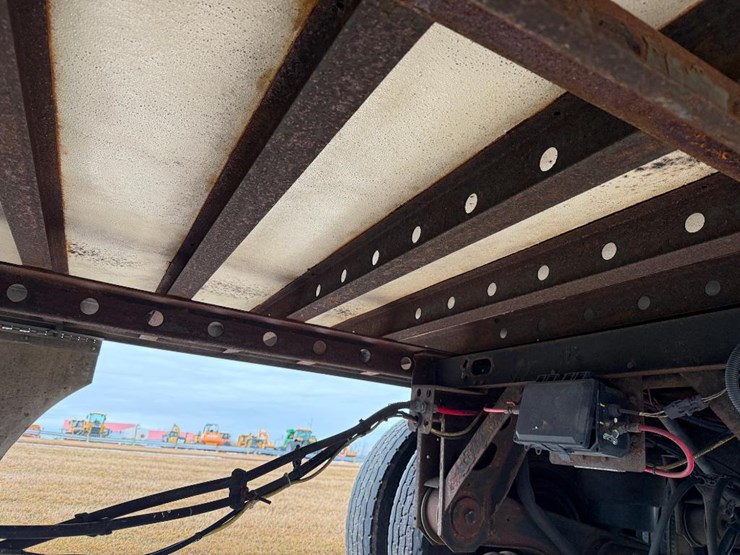 2012-great-dane-refrigerated-image-14