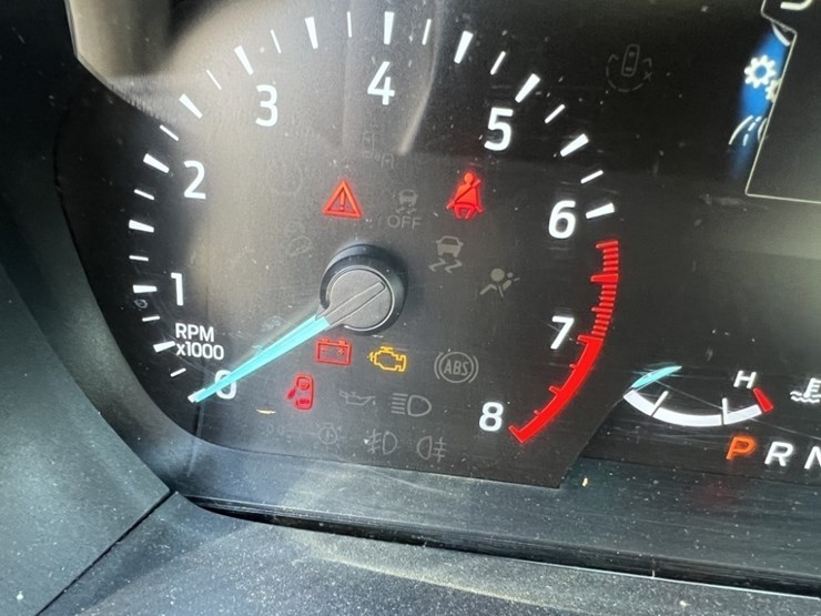 2020-ford-explorer-image-33