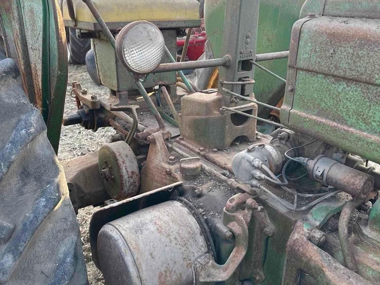 john-deere-b-image-7