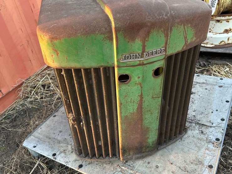 john-deere-70-image-2