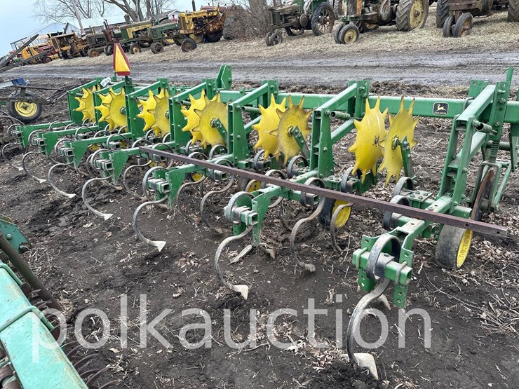 john-deere-825-image-3