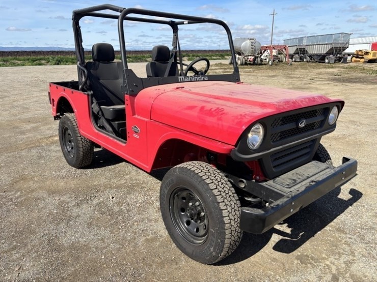 2022-mahindra-roxor-4x4-utility-cart-image-7