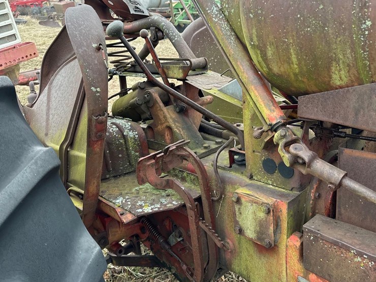 massey-ferguson-444-image-15