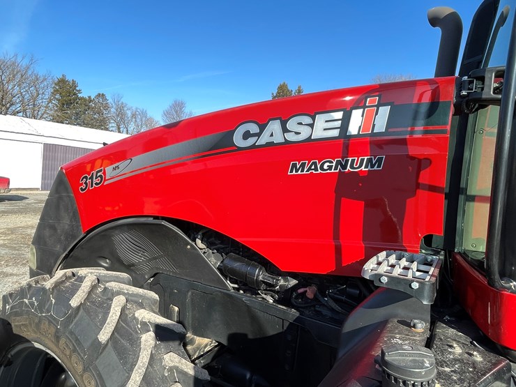 case-ih-magnum-315-image-21