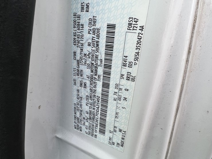 2012-ford-e350-image-10