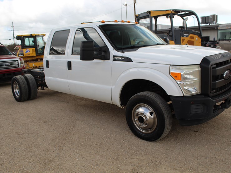 2015-ford-f350-image-2