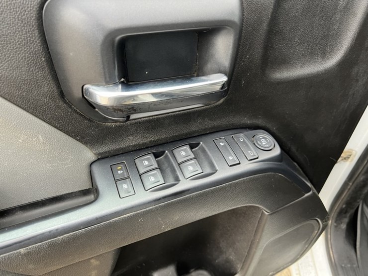 2018-gmc-sierra-2500-image-29