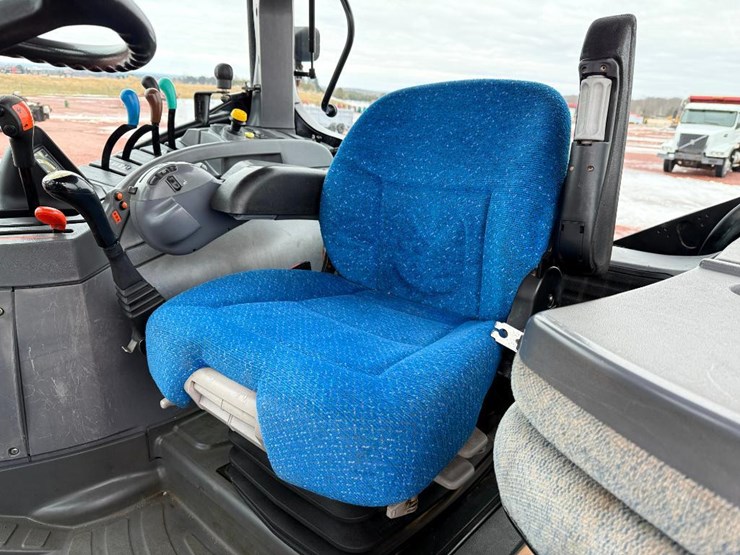 new-holland-ts115a-image-52