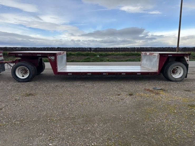 2016-dc-t/a-double-drop-pup-trailer-image-2