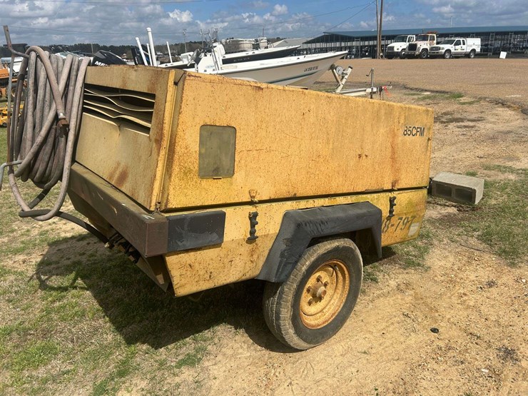 1990-atlas-copco-185-cfm-image-4