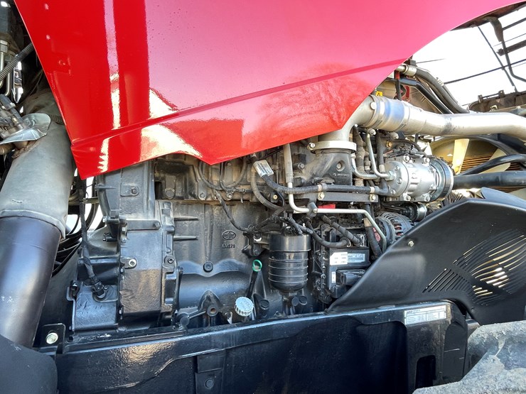 case-ih-magnum-315-image-54