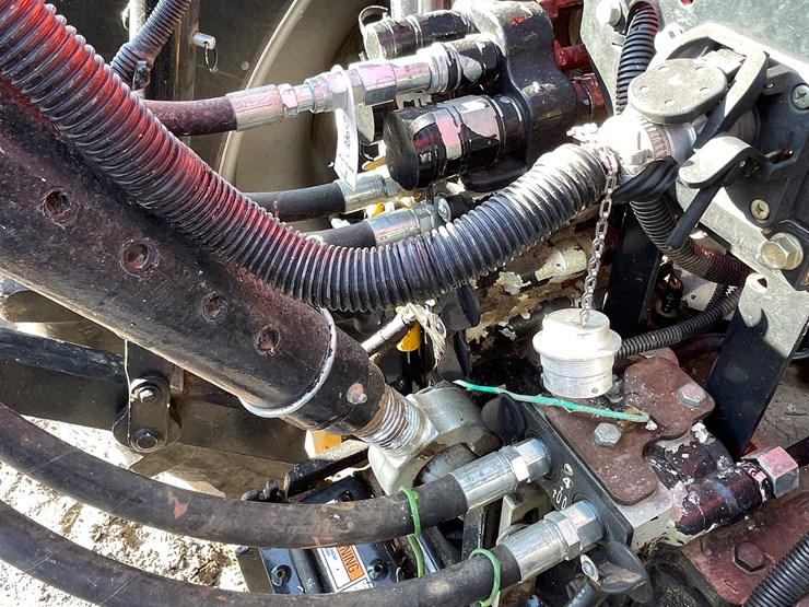 case-ih-magnum-315-image-38