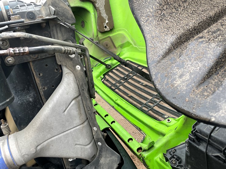 #1482-•-2009-freightliner-truck-tractor-(has-mn-title)-image-32