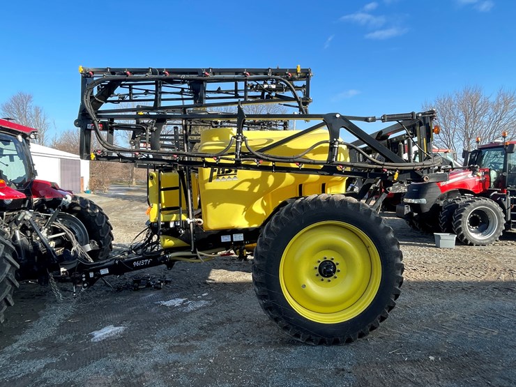 #106-•-fast-9613ft-pull-behind-sprayer-(one-owner)-image-7