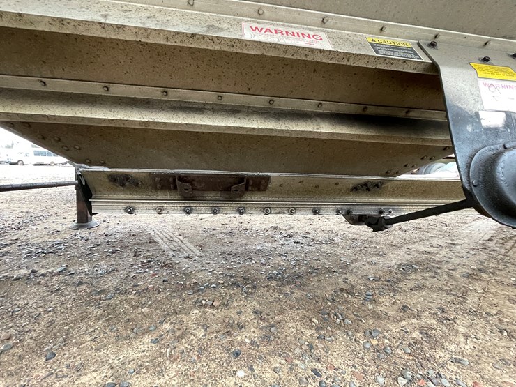 #1032-•-2011-timpte-inc.-grain-trailer-(has-mn-salvage-title)-image-17