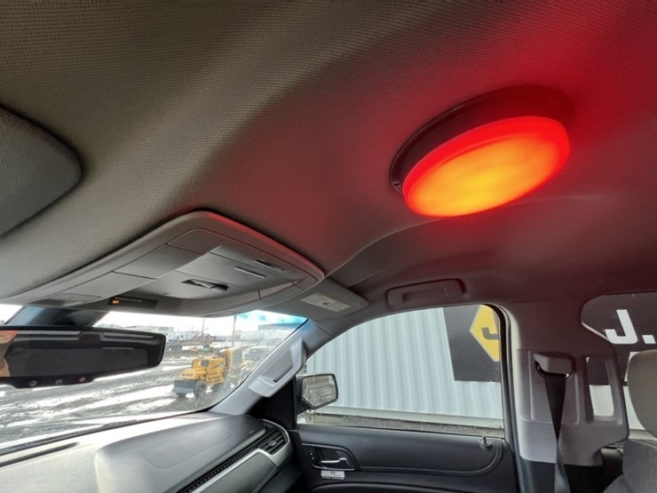 2018-chevrolet-tahoe-image-35