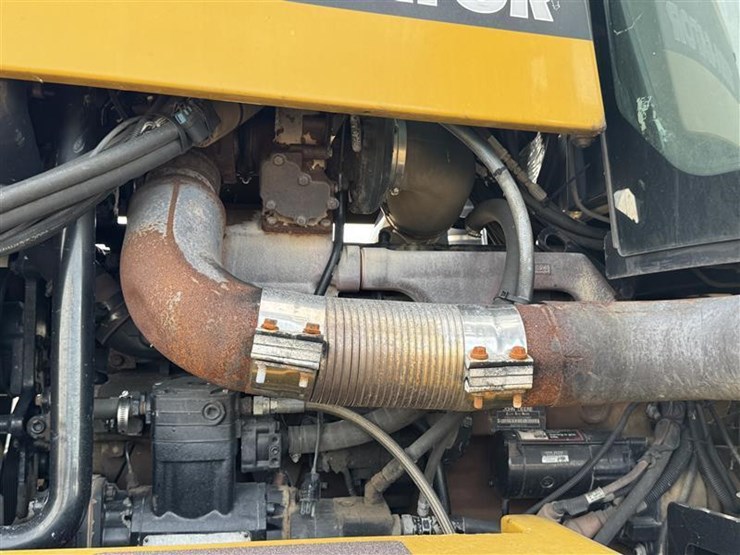 2005-john-deere-100-image-28