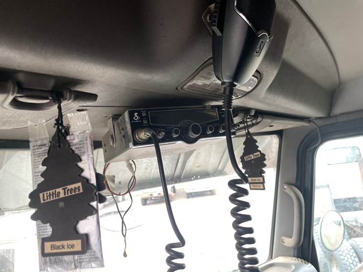 2007-peterbilt-379-image-42