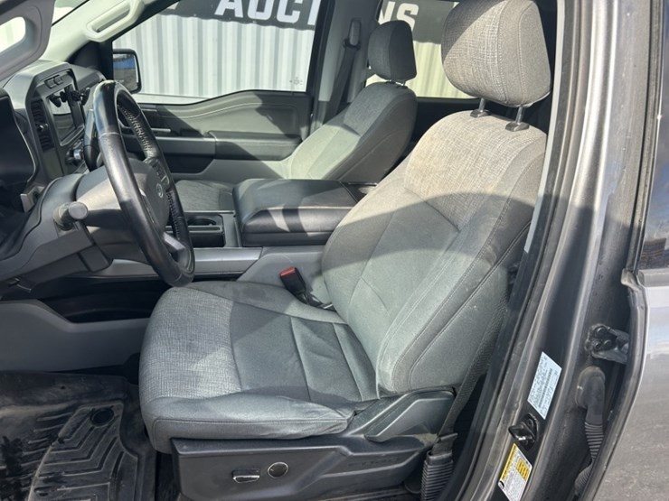 2021-ford-f150-xlt-image-23