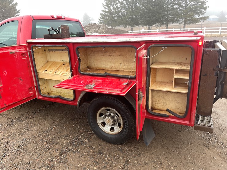 2007-chevrolet-3500-image-10