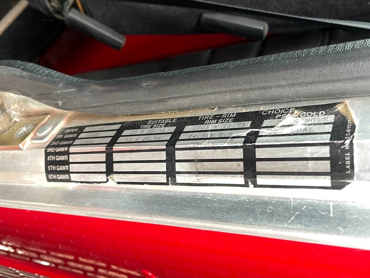 1991-peterbilt-377-image-80