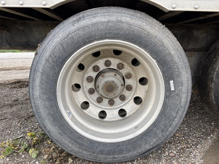 2019-wilkens-walking-floor-image-10