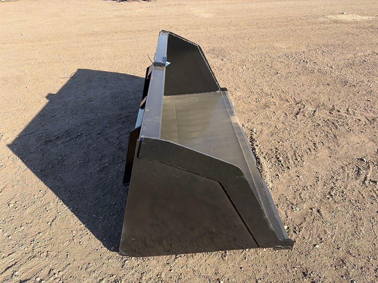 skid-steer-snow/litter-bucket-image-2