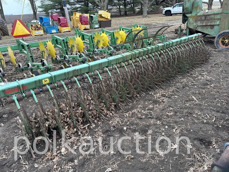 john-deere-400-image-3