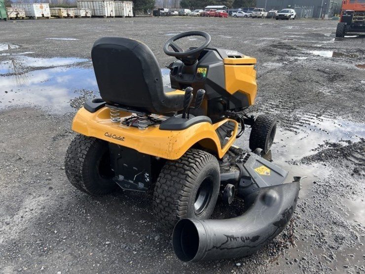2024-cub-cadet-xt1-lt46-ride-on-mower-image-4