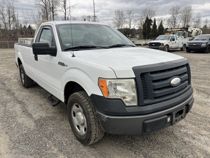 2009-ford-f150-xl-image-2
