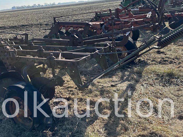 john-deere-5-image-1