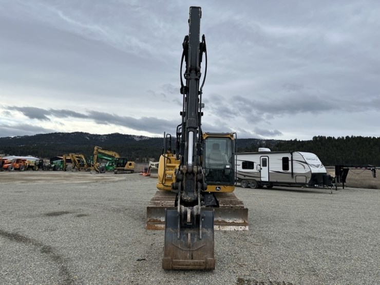 2021-deere-135g-image-8