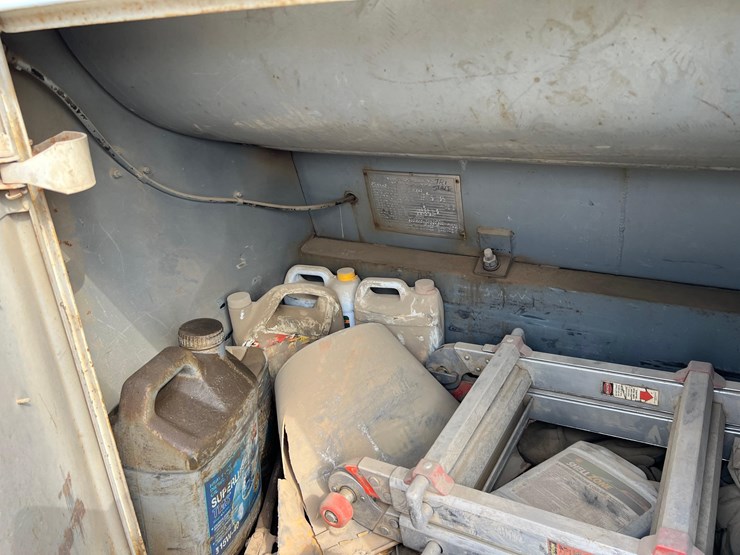 1999-mack-ch613-image-84