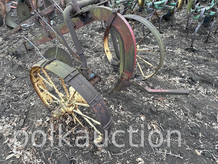 john-deere-1-bottom-pull-type-subsoiler-(hess)-image-4