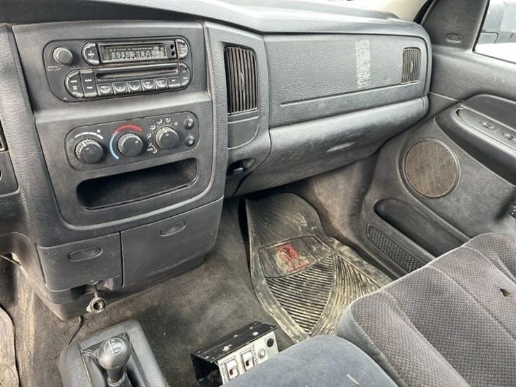 2005-dodge-ram-2500-image-13