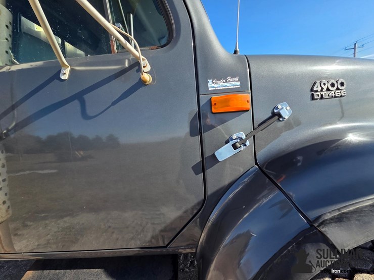 1997-international-4900-image-13