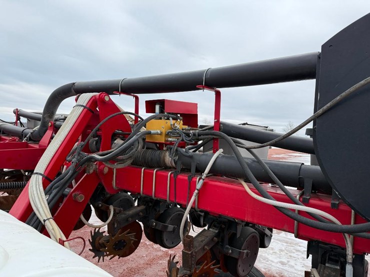 2004-case-ih-1200-image-32