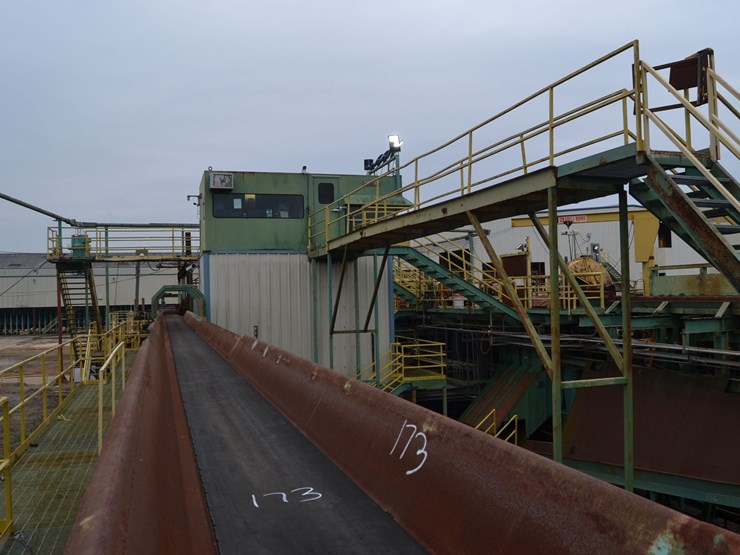 24"x135'-log-belt-trough-w/-8-arm-log-sweep-no-drive-image-2