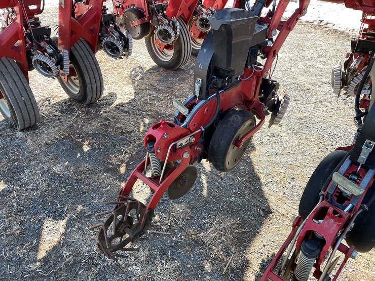 2020-case-ih-2150-image-40