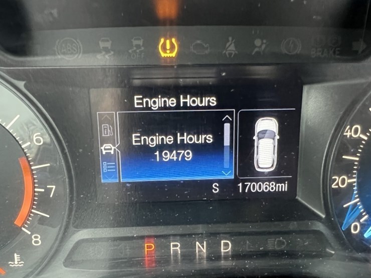 2017-ford-explorer-image-29