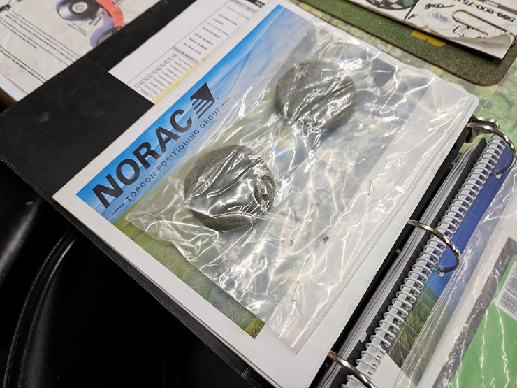 #106-•-fast-9613ft-pull-behind-sprayer-(one-owner)-image-49