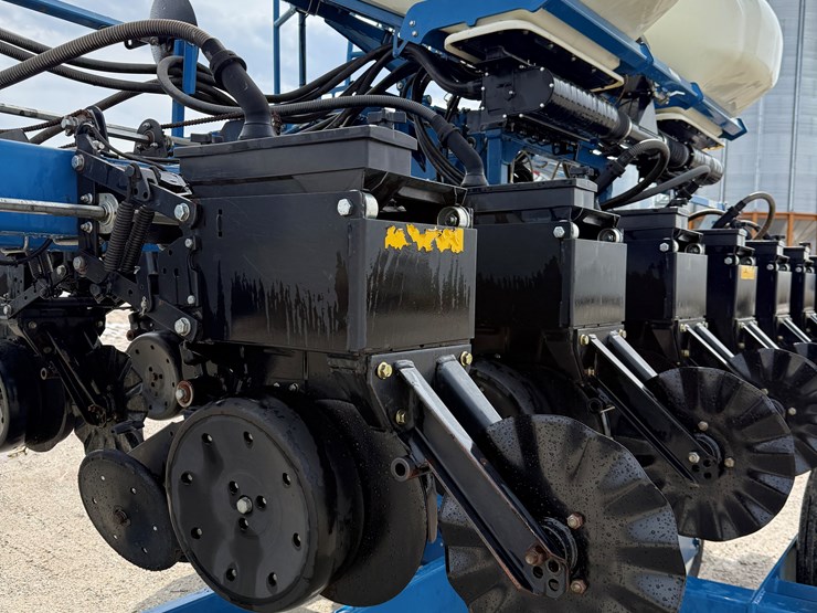 kinze-3500-image-4