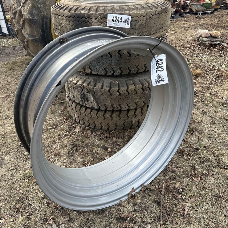 (1) 38" RIM (HESS)