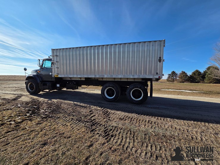 1997-international-4900-image-8