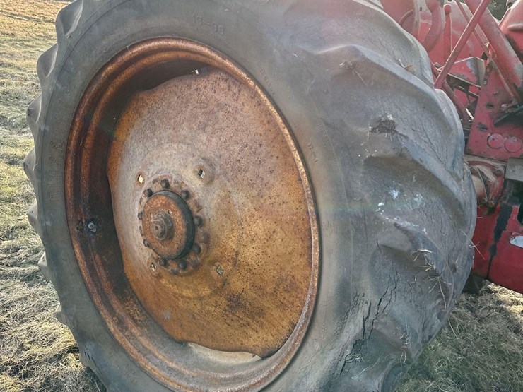 massey-ferguson-444-image-9