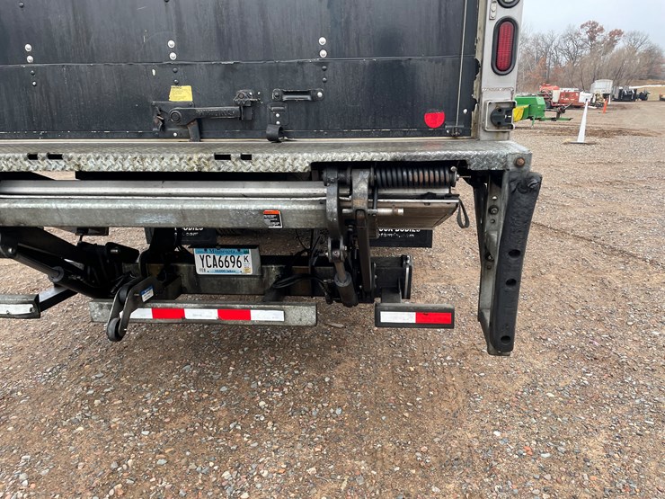 2022-kenworth-t370-image-17