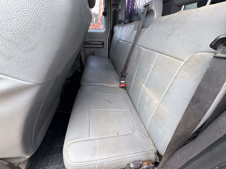 2001-ford-f450-image-15