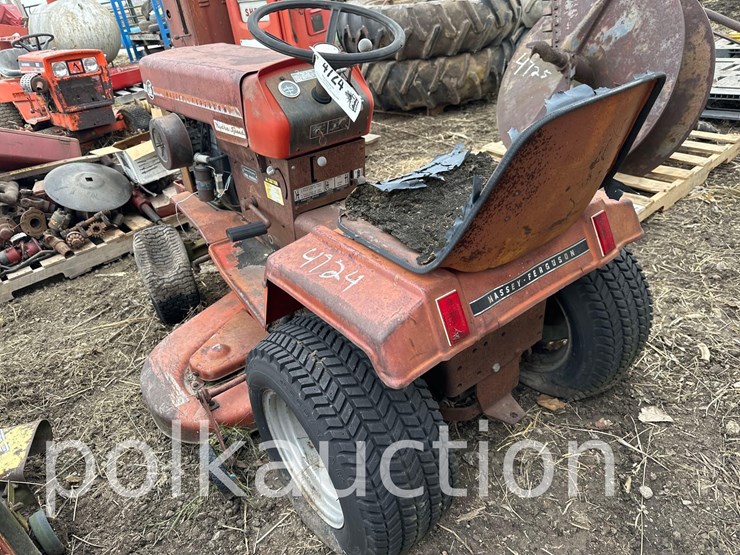 massey-ferguson-16-image-3