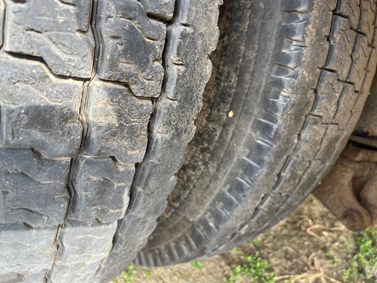 1999-mack-ch613-image-77