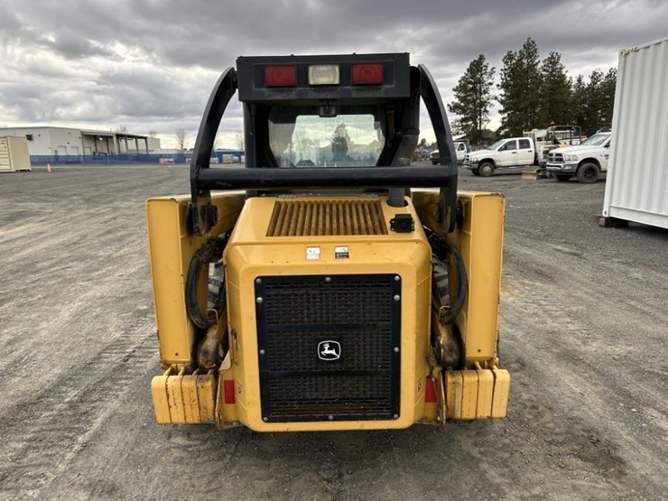 2005-john-deere-320-image-4